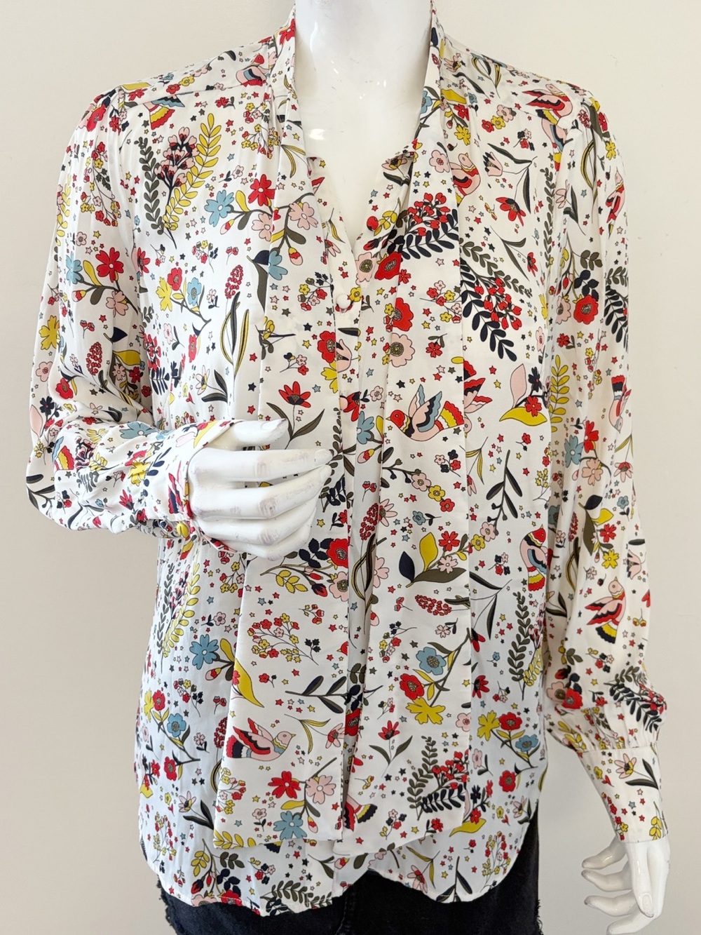 Boden Thelma Tie Neck White Floral & Bird Multicolor Print Long-Sleeve Blouse - Picture 2 of 7